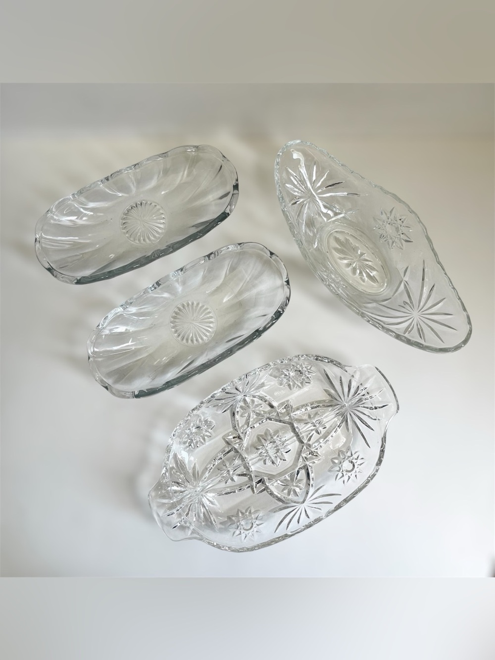 Vintage Anchor Hocking Clear Pressed Glass Starbursts Relish Tray Gondola Bowl